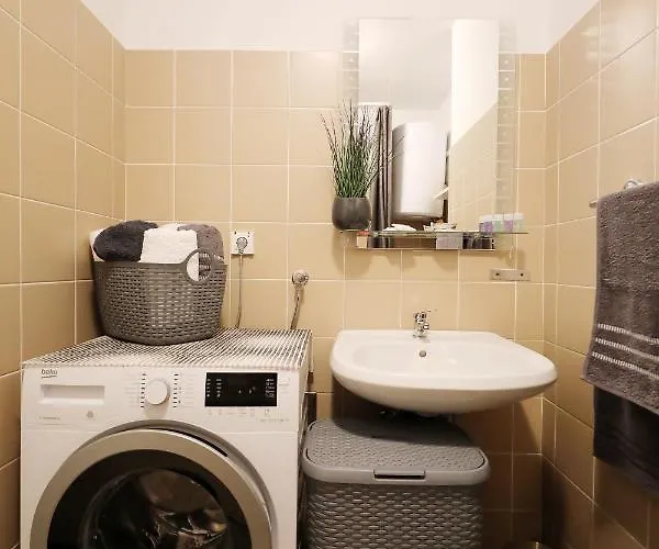 S Apartment